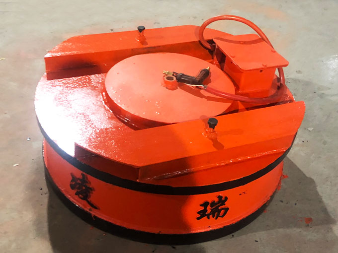 電磁吸盤廠家,山東凌瑞起重設(shè)備有限公司